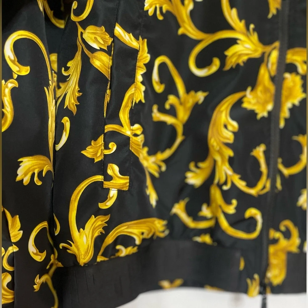 AUTHENTIC NEW VERSACE BOMBER JACKET 🔥With a attached Hoodie zip - Picture 13 of 16